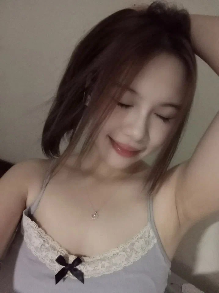 MUCD-286 Cô ấy trong sáng nhưng lại là kẻ thích bị ngược đãi! Cô ấy có khuôn mặt dễ thương nhưng lại là một kẻ biến thái hạng S! Tôi muốn được địt mạnh vào âm đạo và địt mạnh